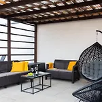 Premium Penthouse With Terrace In Prága
