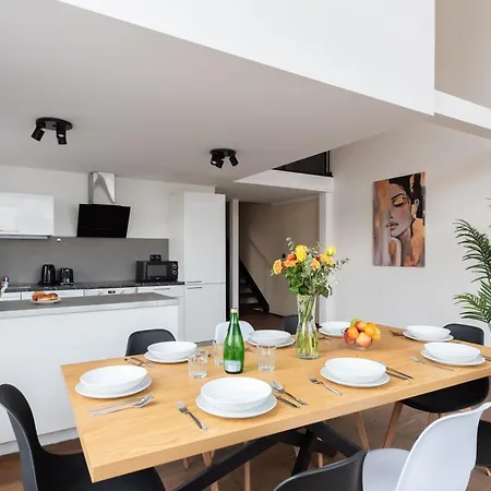 Premiumn Penthouse With Terrace In براغ