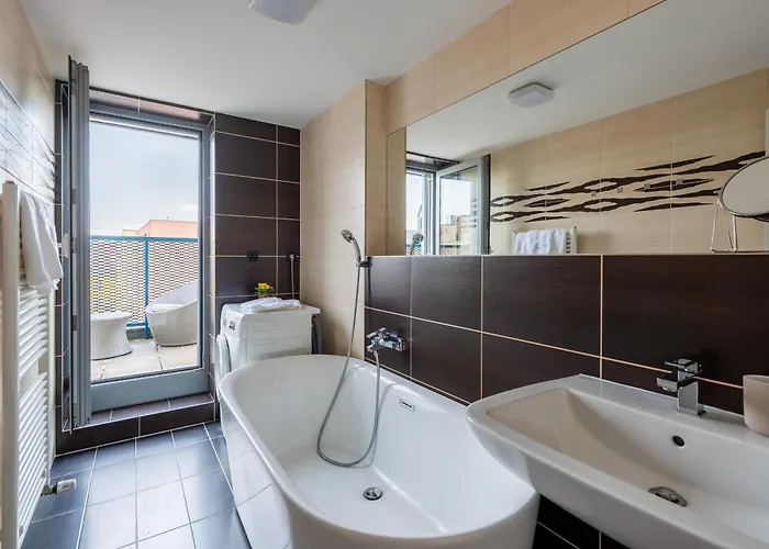 Premium Penthouse With Terrace In * براغ
